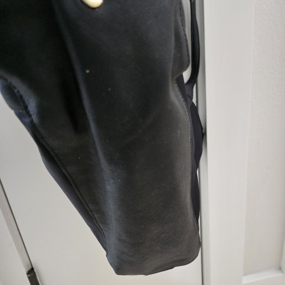 Packable Ella Tote Nylon Black Laptop Travel Bag - Picture 5 of 10